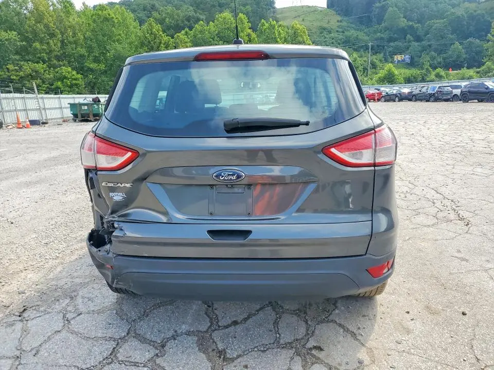 2015 FORD ESCAPE S  