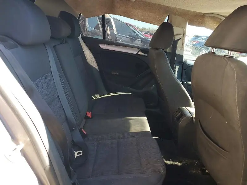 2013 VOLKSWAGEN GOLF   