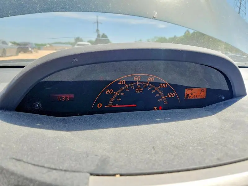 2010 TOYOTA YARIS BASE  