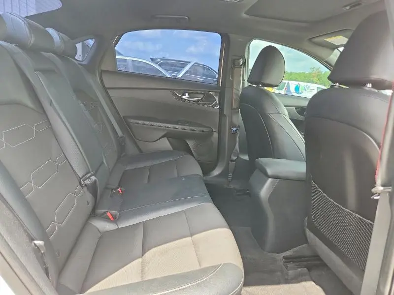 2021 KIA FORTE GT LINE  
