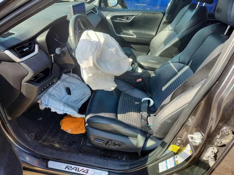 2022 TOYOTA RAV4 XSE  