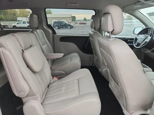2016 CHRYSLER TOWN & COUNTRY TOURING  