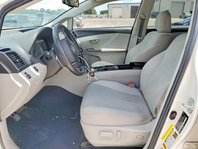 2015 TOYOTA VENZA LE  