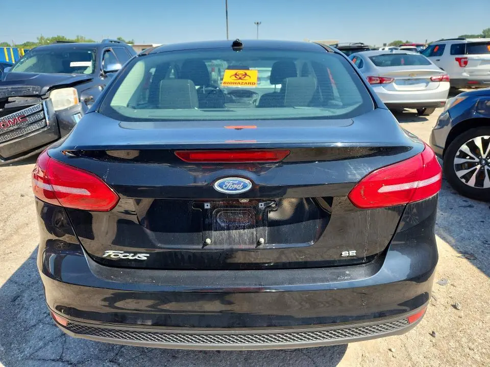 2018 FORD FOCUS SE  