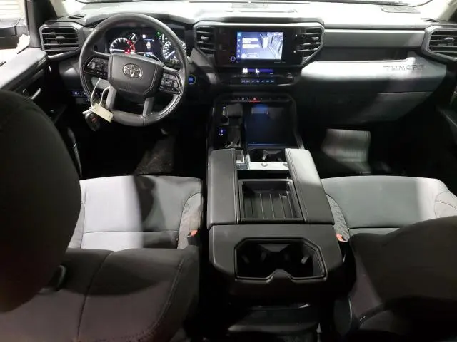 2024 TOYOTA TUNDRA CREWMAX SR  