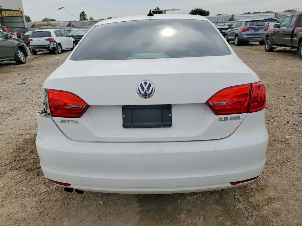 2013 VOLKSWAGEN JETTA SEL  