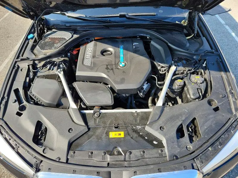 2020 BMW 530E   