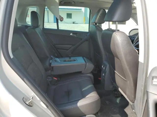 2014 VOLKSWAGEN TIGUAN S  