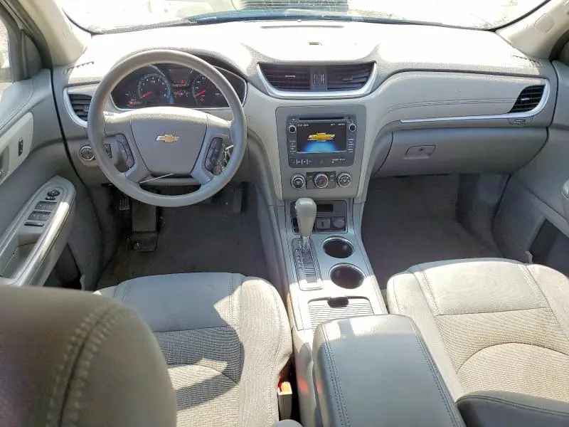 2015 CHEVROLET TRAVERSE LS  