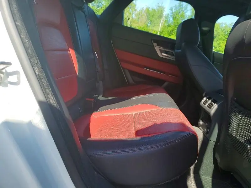 2018 JAGUAR XF R - SPORT  