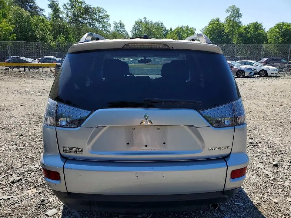 2012 MITSUBISHI OUTLANDER ES  