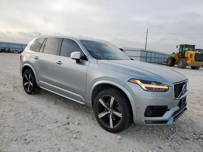 2018 VOLVO XC90 T6