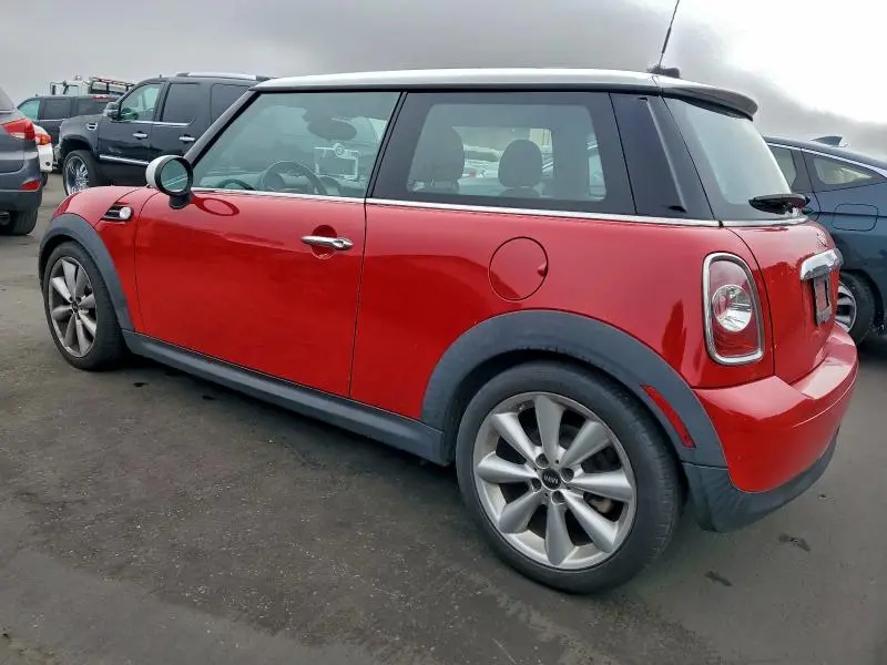 2013 MINI COOPER   