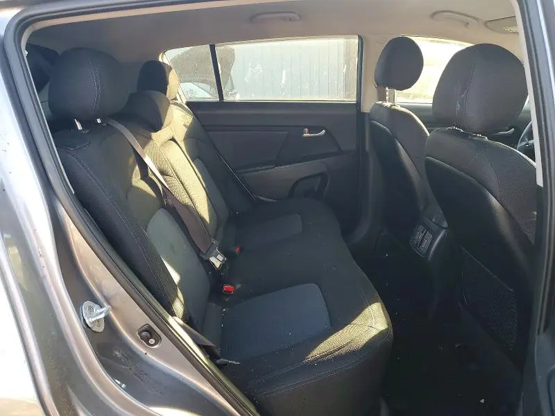 2016 KIA SPORTAGE LX  