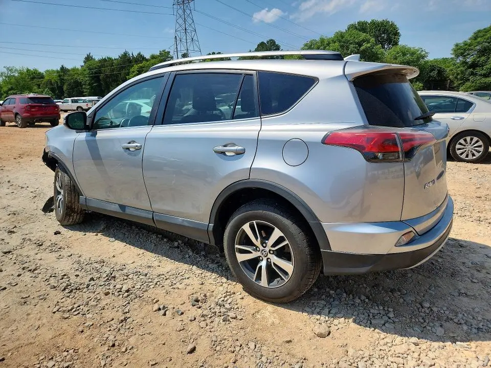 2017 TOYOTA RAV4 XLE  