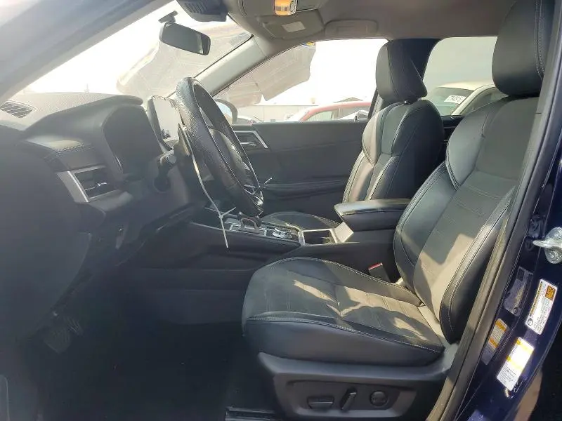 2022 MITSUBISHI OUTLANDER SE  