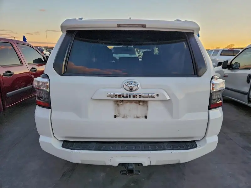 2014 TOYOTA 4RUNNER SR5  