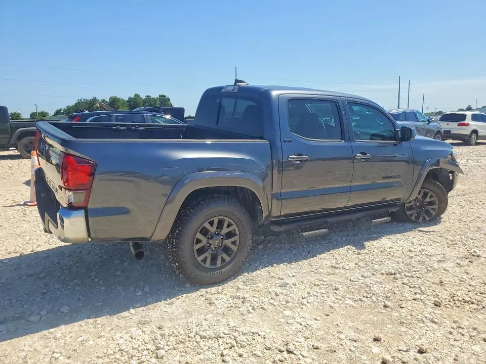 2022 TOYOTA TACOMA SR5 V6  
