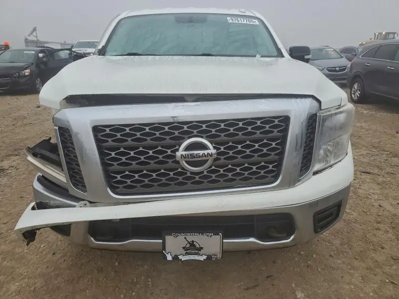 2018 NISSAN TITAN S  