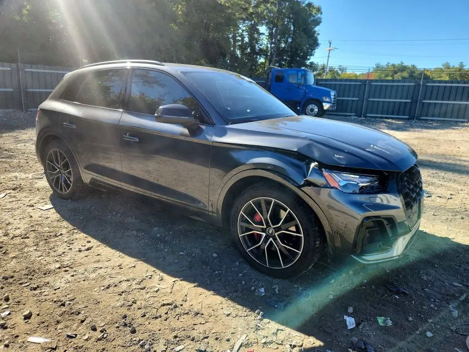 2023 AUDI SQ5 PRESTIGE  