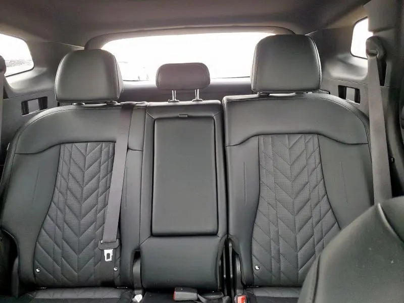 2025 KIA SPORTAGE X LINE  