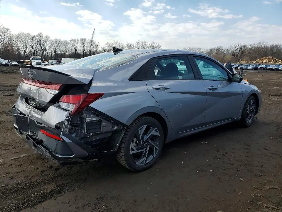 2025 HYUNDAI ELANTRA SEL SPORT  