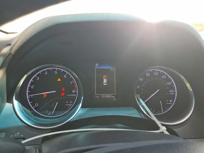 2020 TOYOTA CAMRY SE  