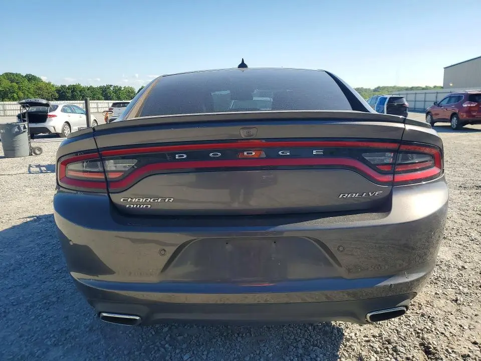 2015 DODGE CHARGER SXT  