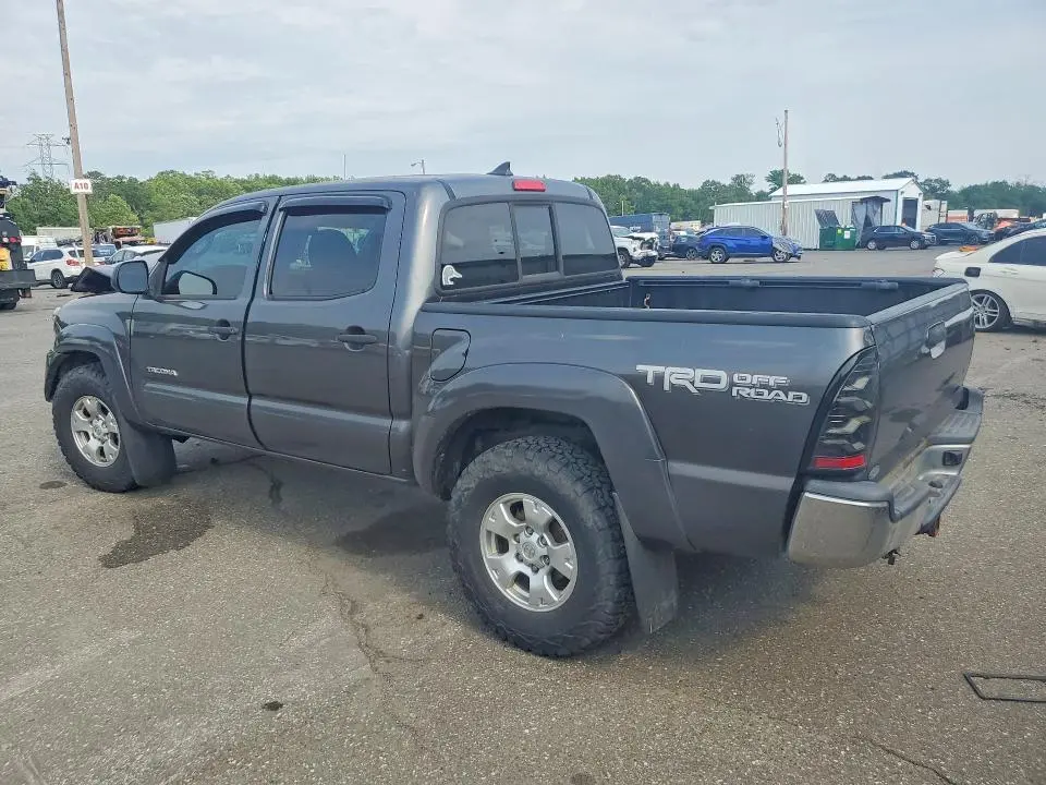 2015 TOYOTA TACOMA V6  