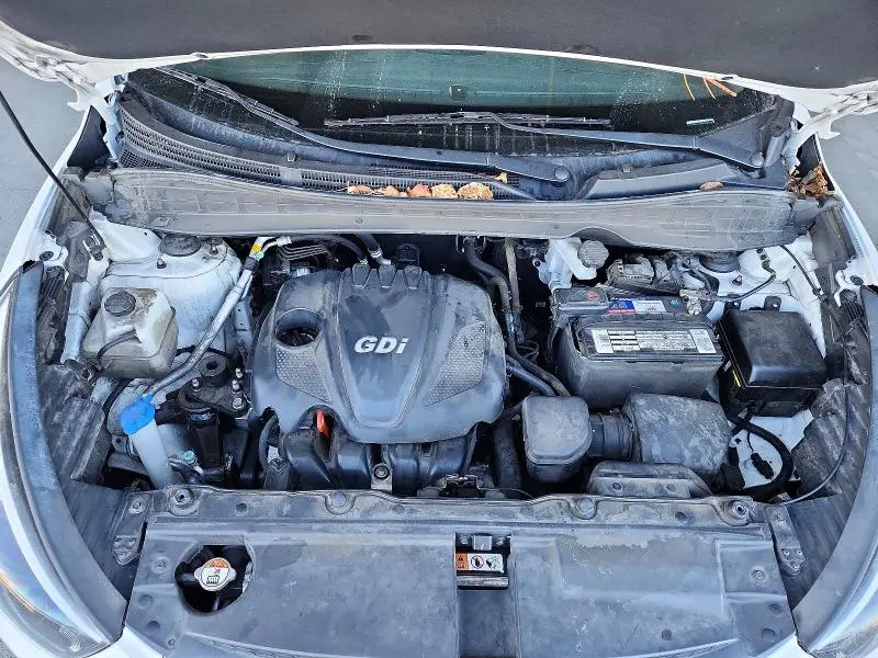 2015 HYUNDAI TUCSON SE  