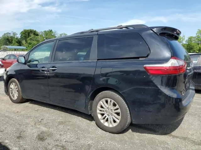 2016 TOYOTA SIENNA XLE  