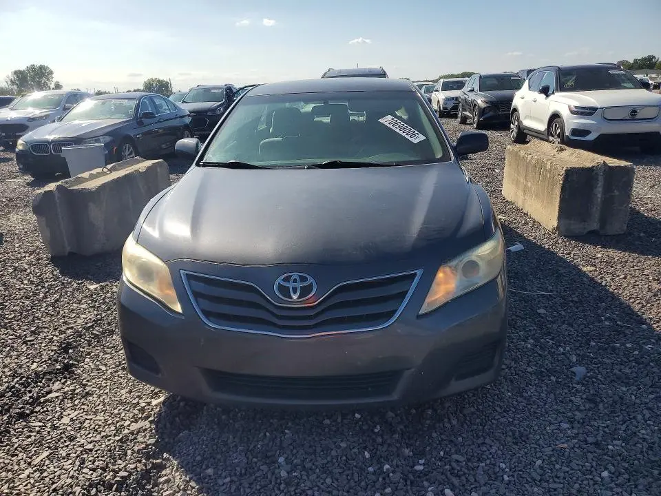 2011 TOYOTA CAMRY LE  