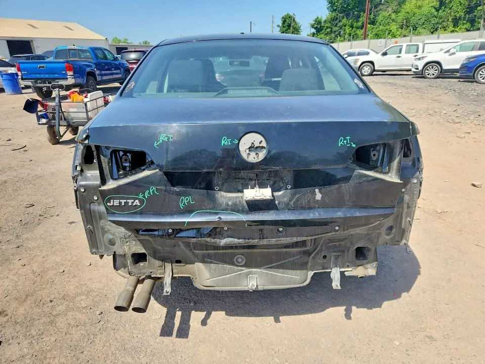 2015 VOLKSWAGEN JETTA BASE  