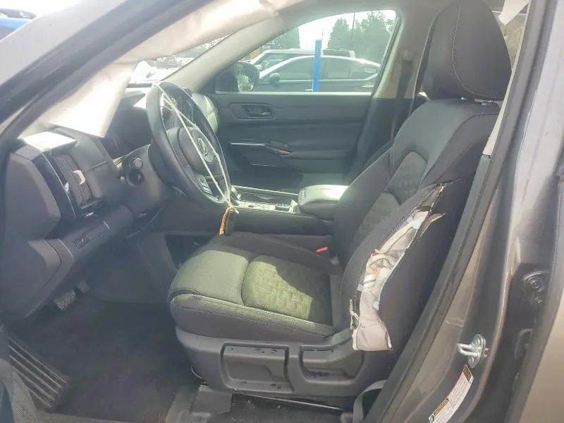 2024 NISSAN PATHFINDER S  