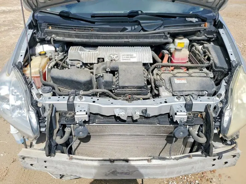 2013 TOYOTA PRIUS THREE  