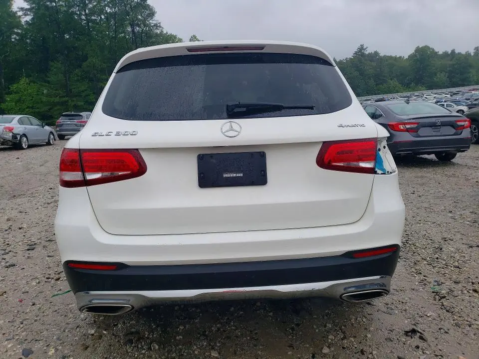 2018 MERCEDES-BENZ GLC 300 4MATIC  
