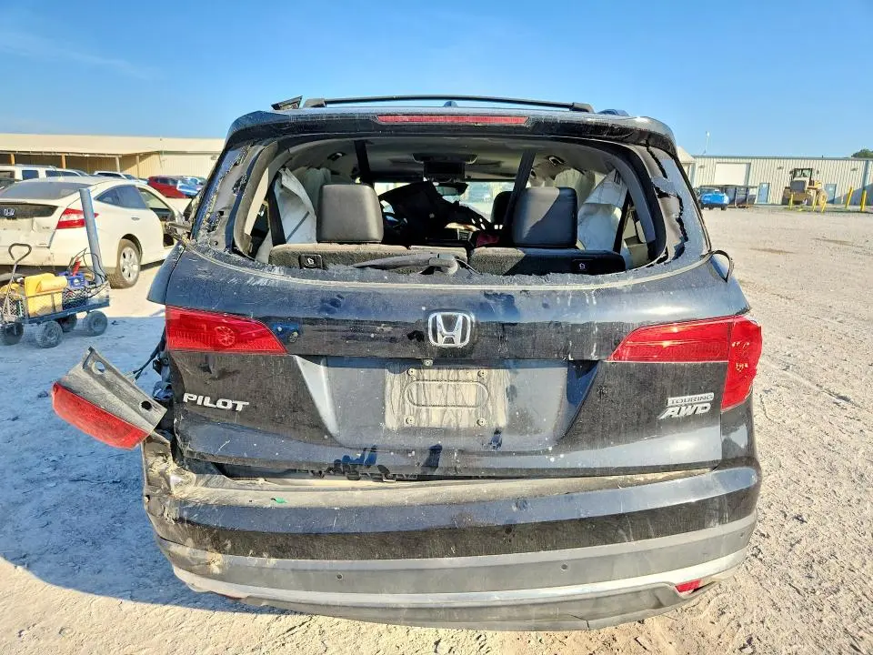 2018 HONDA PILOT TOURING  