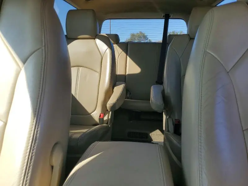 2012 GMC ACADIA SLT-1  