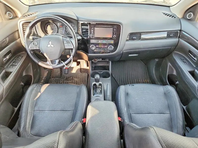 2016 MITSUBISHI OUTLANDER SE  