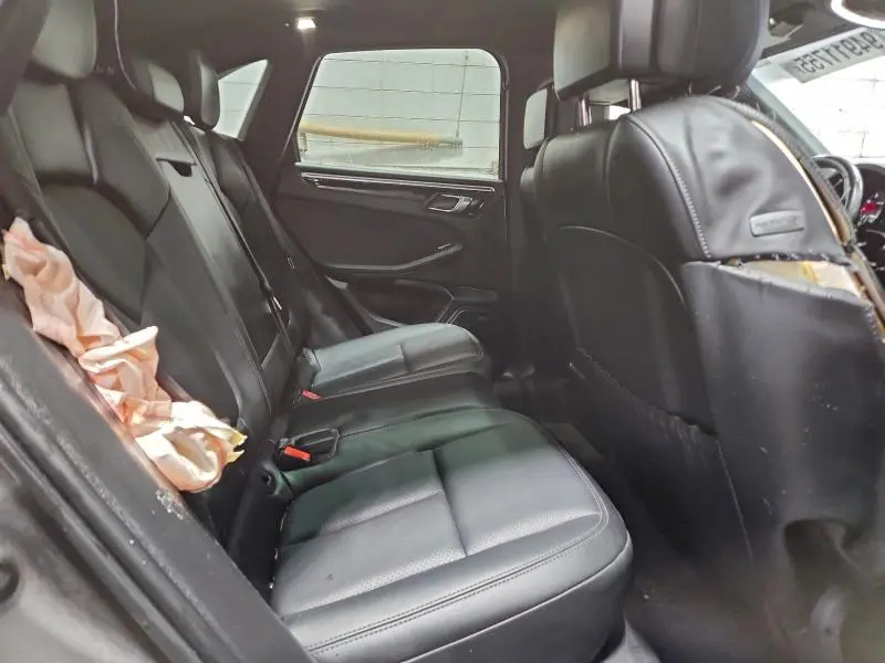 2015 PORSCHE MACAN S  