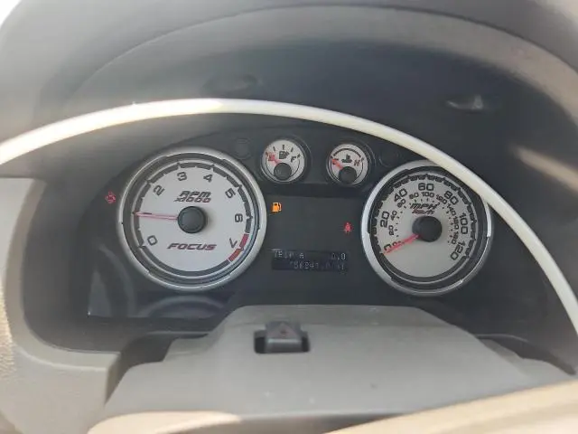 2011 FORD FOCUS SE  
