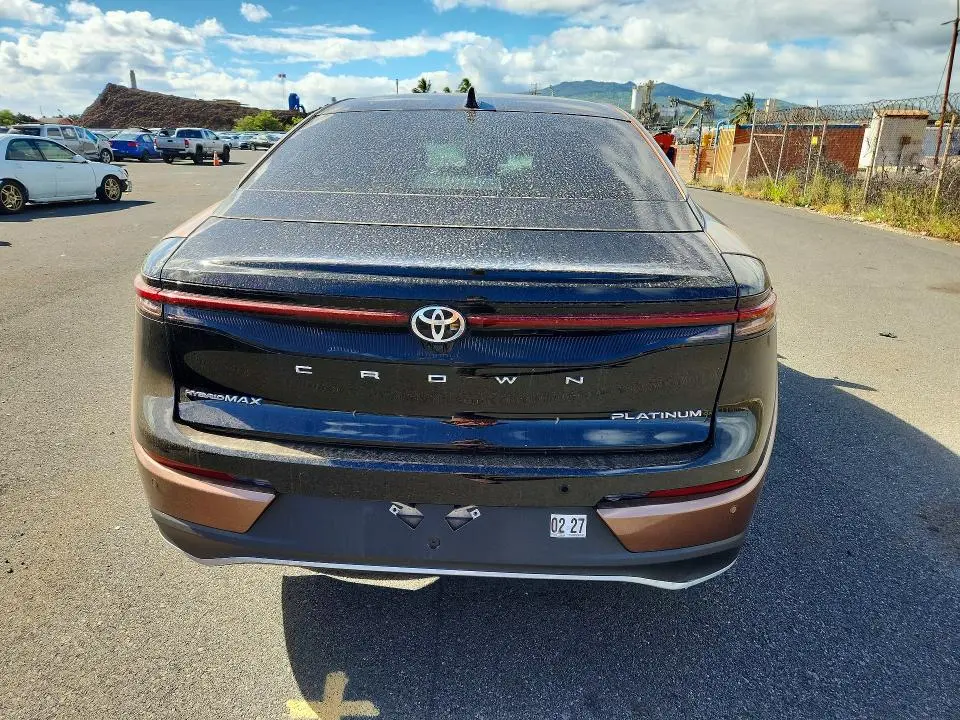 2023 TOYOTA CROWN PLATINUM  