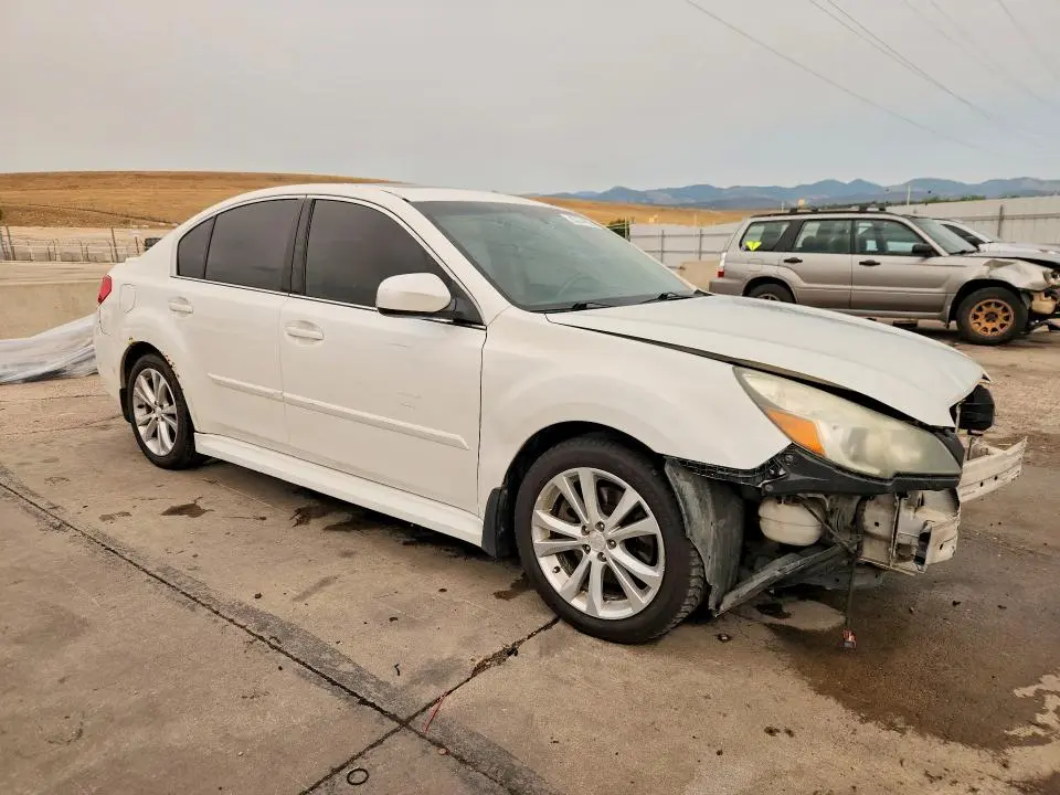 2013 SUBARU LEGACY 3.6R LIMITED  