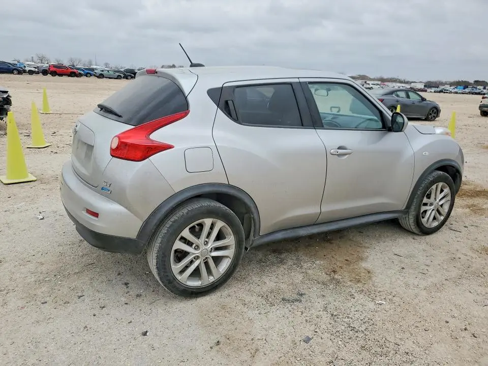 2012 NISSAN JUKE S  