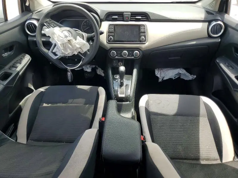 2020 NISSAN VERSA SV  