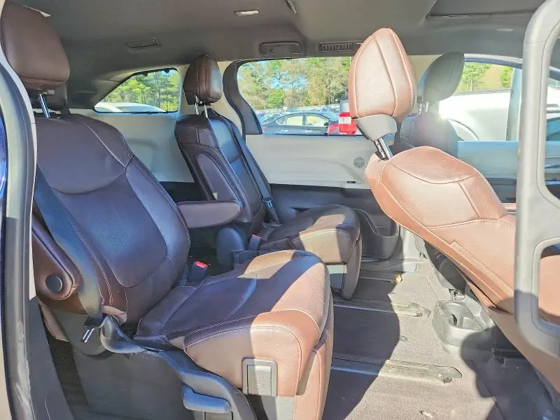 2024 TOYOTA SIENNA PLATINUM 7-PASSENGER  