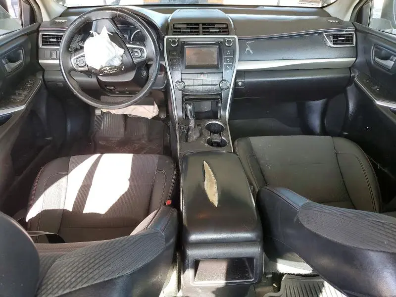 2017 TOYOTA CAMRY SE  