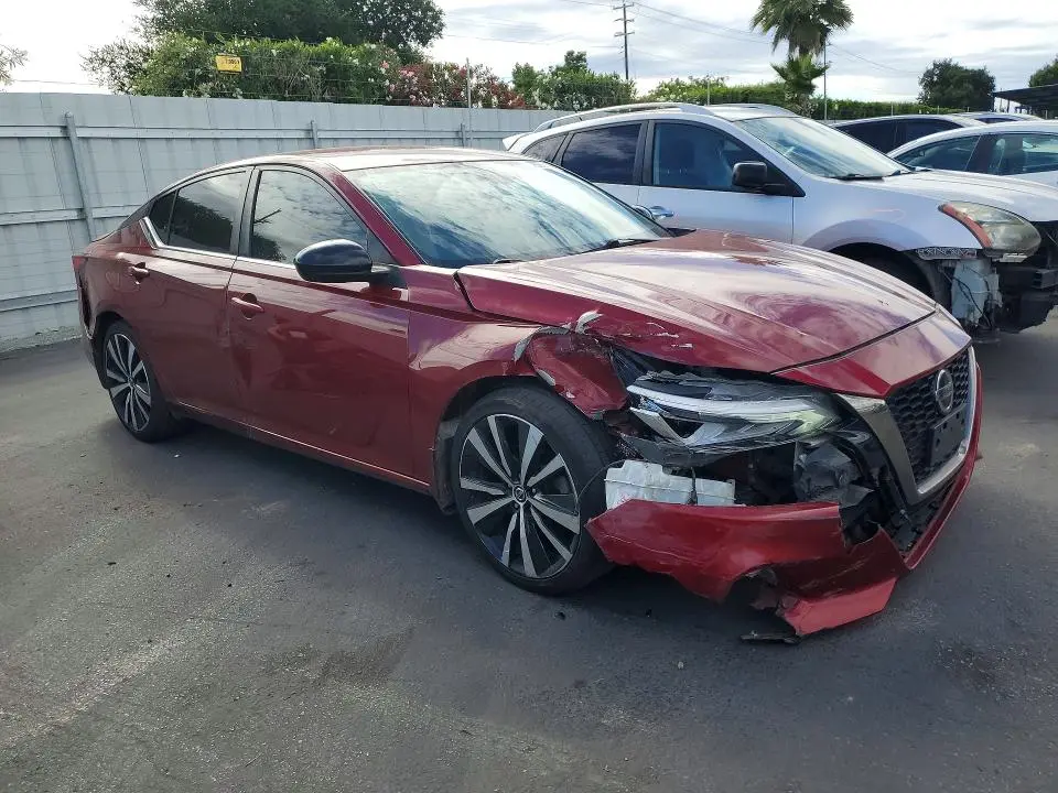 2020 NISSAN ALTIMA SR  