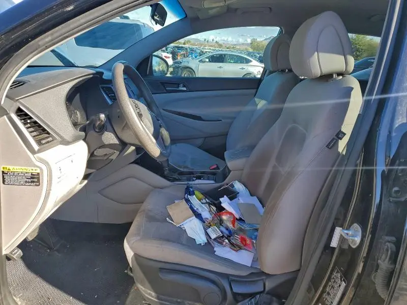 2018 HYUNDAI TUCSON SE  