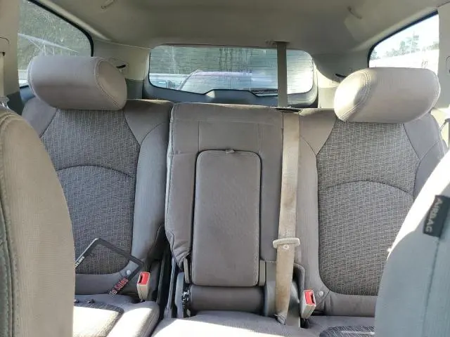 2016 CHEVROLET TRAVERSE LS  